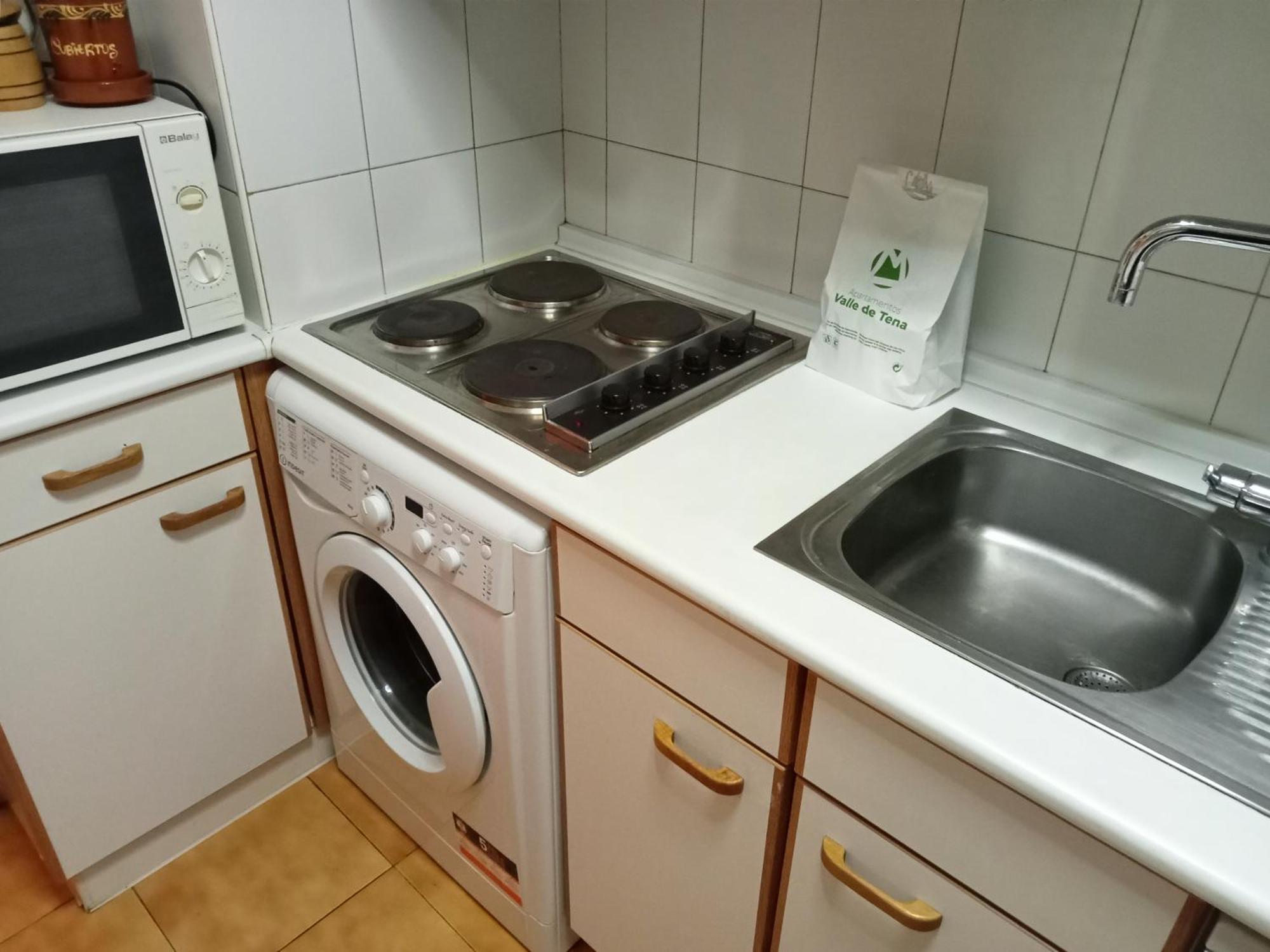 Apartamentos Valle De Tena - Biescas 3000 Екстериор снимка