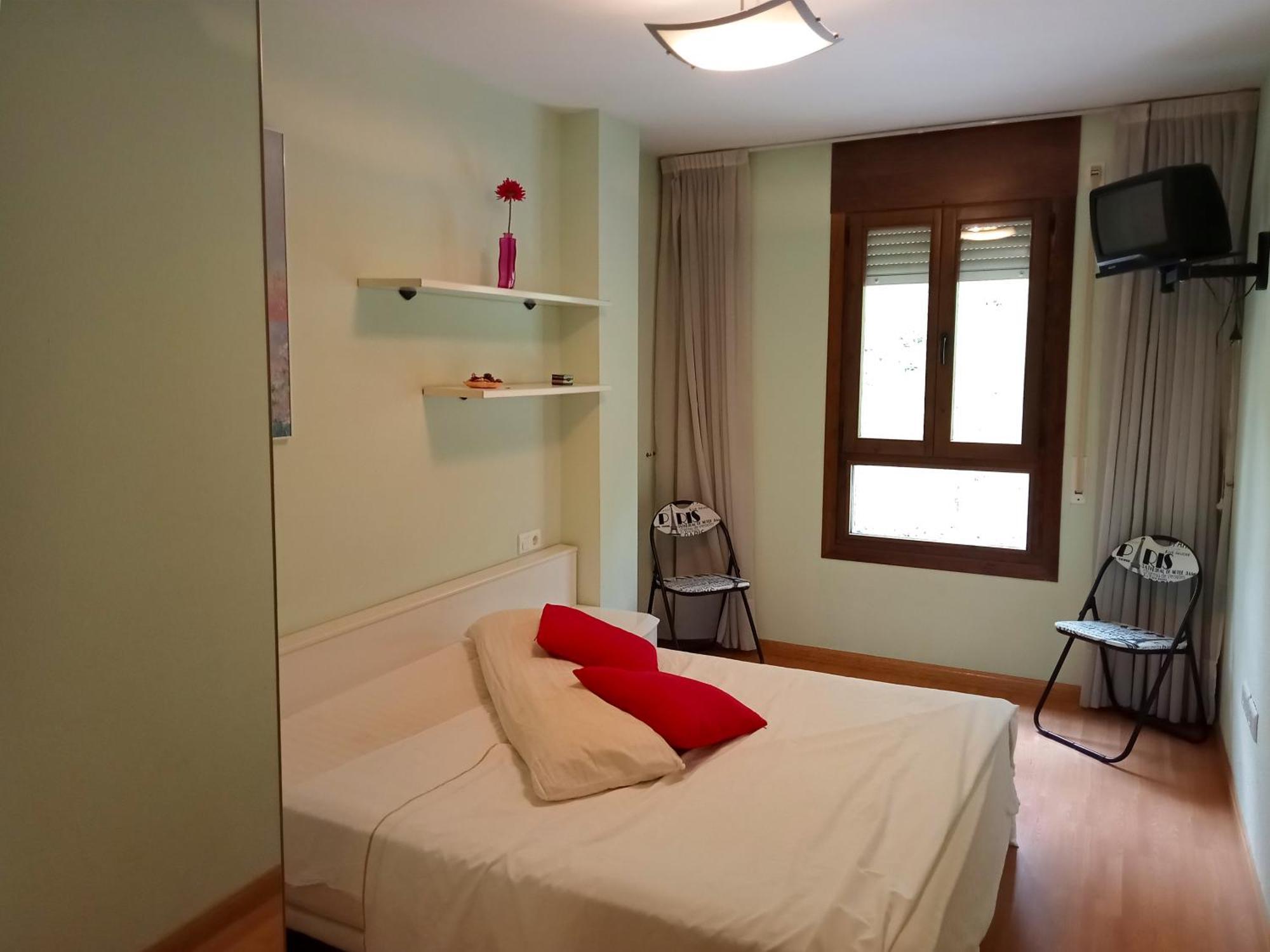 Apartamentos Valle De Tena - Biescas 3000 Екстериор снимка